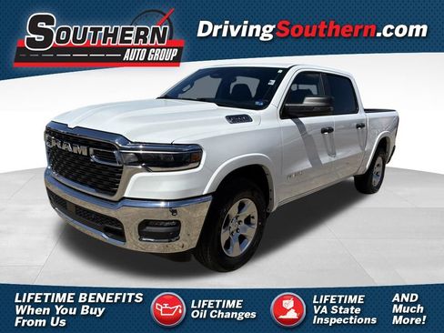 Used 2025 RAM 1500 Big Horn AWD/4WD image 1