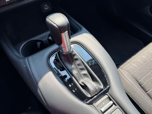 Used 2024 Honda HR-V LX image 21