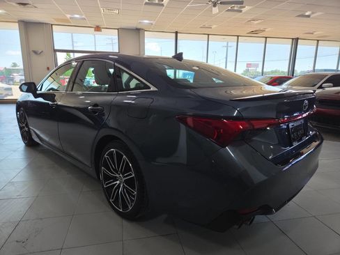 Used 2019 Toyota Avalon Touring w/ All Weather Liner Package FWD image 5