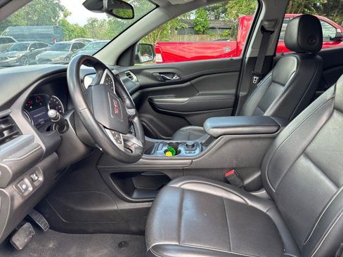 Used 2023 GMC Acadia SLT image 10
