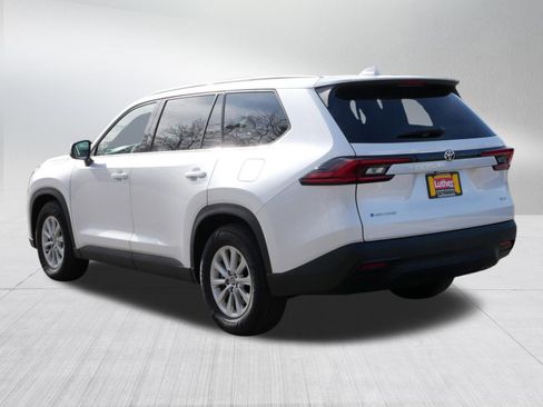 Used 2025 Toyota Grand Highlander AWD Hybrid image 5