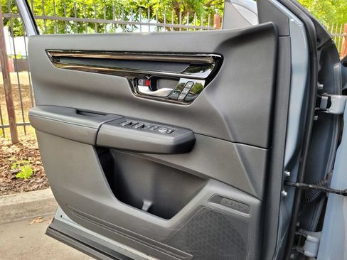 Used 2023 Honda CR-V EX-L image 25