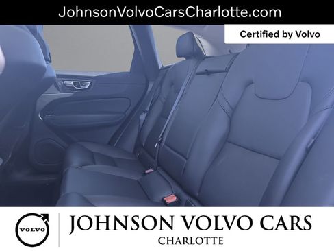Used 2025 Volvo XC60 B5 Core AWD/4WD image 14