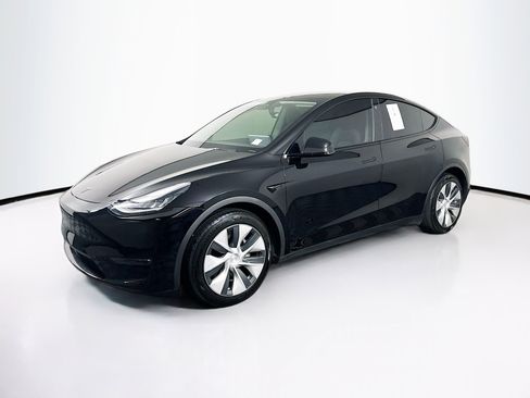 Used 2021 Tesla Model Y Long Range AWD/4WD image 3
