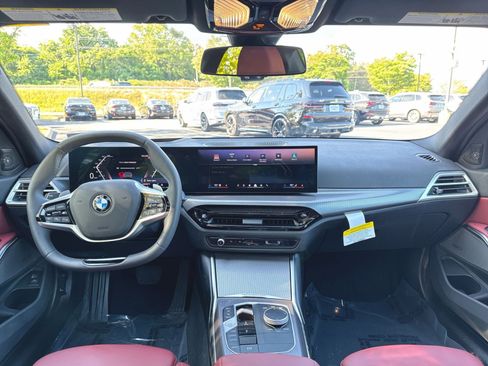 Used 2026 BMW 330i xDrive Sedan w/ Premium Package AWD/4WD image 12