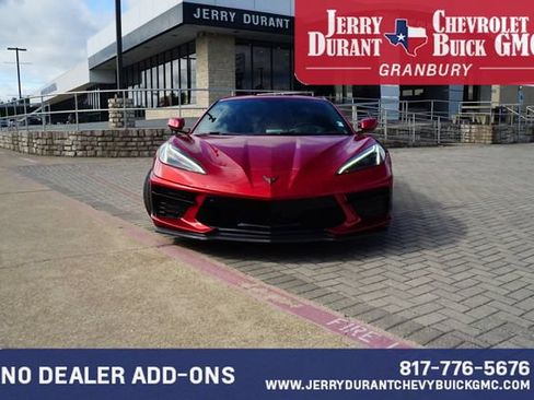 Used 2022 Chevrolet Corvette Stingray Preferred Cpe w/ Z51 Performance Package RWD image 2
