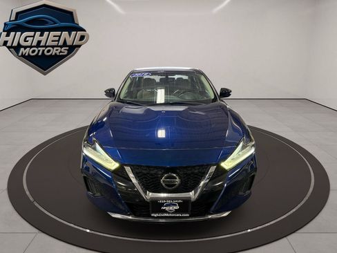 Used 2019 Nissan Maxima 3.5 SV w/ Illumination Package FWD image 9