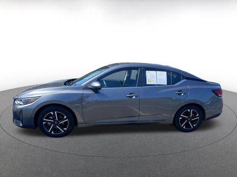 Used 2025 Nissan Sentra SV FWD image 12