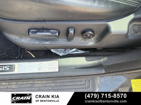 Used 2011 Hyundai Genesis 4.6 RWD image 14