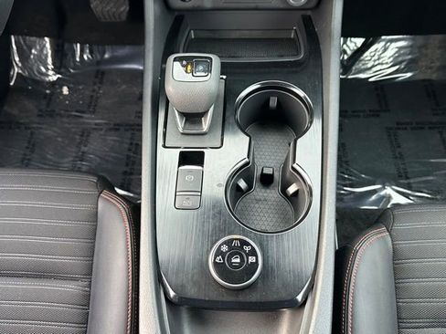 Certified 2025 Nissan Rogue SV image 34