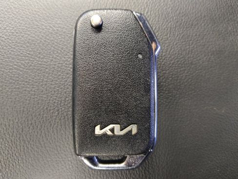 Used 2022 Kia Soul LX w/ Technology Package image 32