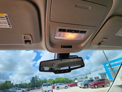 Used 2017 GMC Canyon SLT w/ Driver Alert Package AWD/4WD image 18