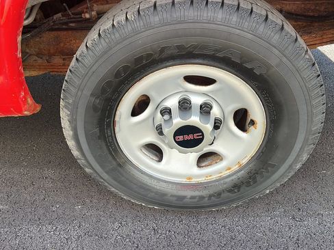 Used 2014 GMC Savana 2500 image 28