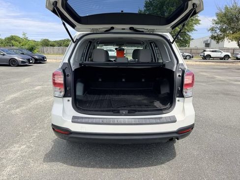 Used 2017 Subaru Forester 2.5i w/ Alloy Wheel Package AWD/4WD image 12