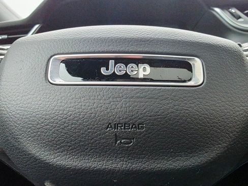 New 2025 Jeep Grand Cherokee L Limited image 18