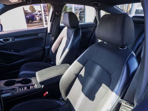 Used 2023 Honda Civic Sport image 15