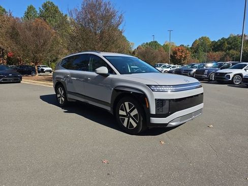 New 2026 Hyundai Ioniq 9 SEL image 11