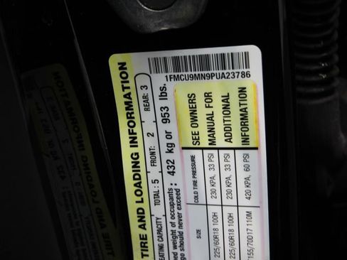 Used 2023 Ford Escape ST-Line w/ Tech Pack #1 AWD/4WD image 27