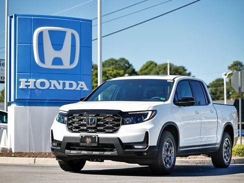 New 2026 Honda Ridgeline TrailSport+ image 1