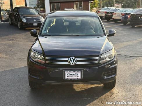 Used 2012 Volkswagen Tiguan S image 30