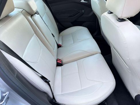 Used 2018 Ford Focus Titanium FWD image 26