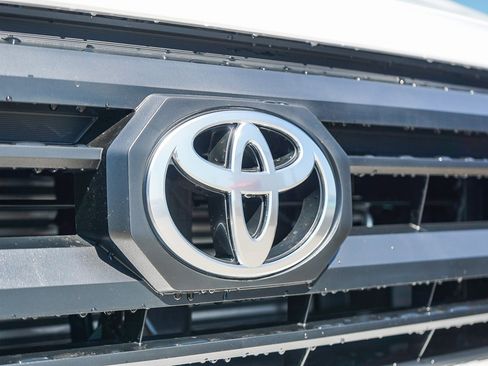 New 2025 Toyota Tacoma SR5 image 9