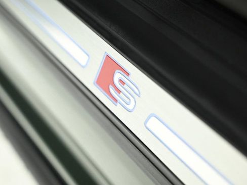 Used 2025 Audi Q5 2.0T Premium Plus w/ Premium Plus Package image 18