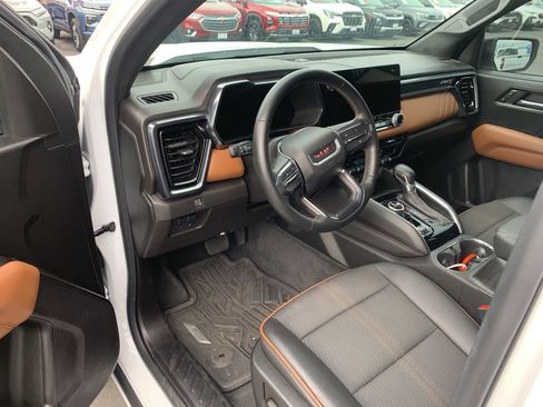 Used 2023 GMC Canyon AT4 image 17