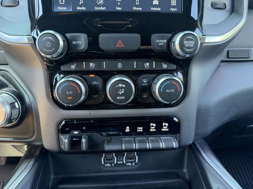Used 2022 RAM 1500 Laramie w/ Sport Appearance Package AWD/4WD image 30