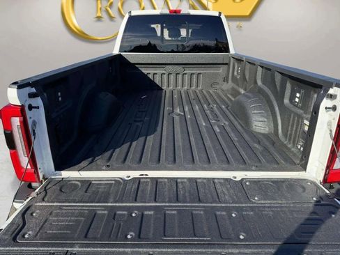 Used 2026 Ford F450 Platinum w/ FX4 Off-Road Package image 12