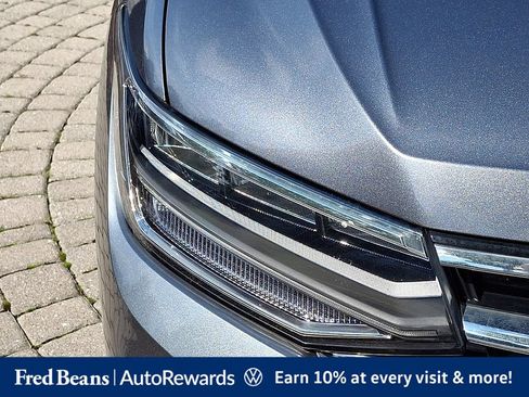 Certified 2023 Volkswagen Tiguan SE w/ Panoramic Sunroof Package AWD/4WD image 14