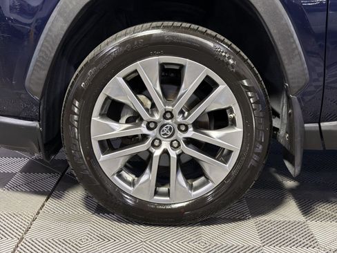Used 2019 Toyota RAV4 XLE Premium w/ All Weather Liner Package AWD/4WD image 13