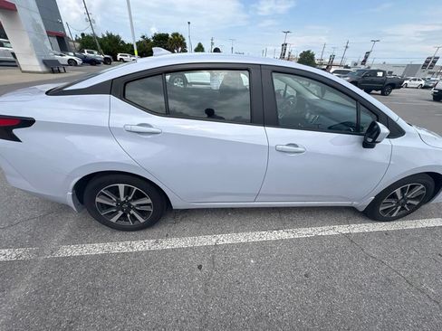 Used 2025 Nissan Versa SV w/ Trunk Package FWD image 14