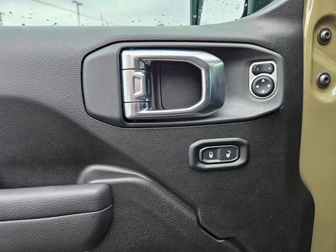 New 2026 Jeep Gladiator Willys image 17