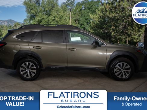 Certified 2025 Subaru Outback Premium AWD/4WD image 1
