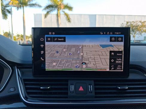 Used 2025 Audi SQ5 Premium Plus image 24