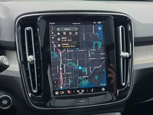 Used 2023 Volvo XC40 B5 Ultimate w/ Protection Package Premier image 24