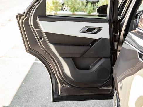 New 2026 Land Rover Range Rover Velar Dynamic SE image 20