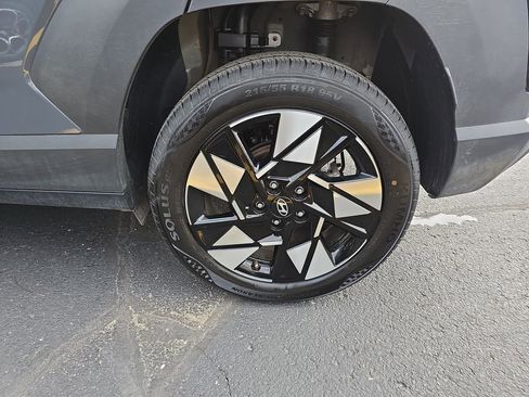 Used 2025 Hyundai Kona SEL image 31