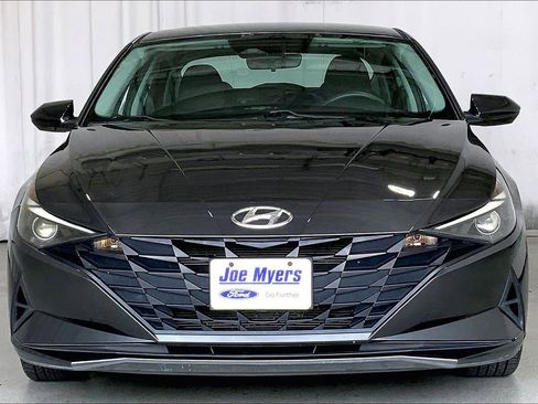 Used 2021 Hyundai Elantra SEL FWD image 2