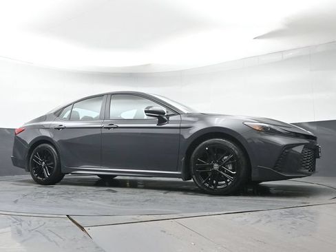 Certified 2026 Toyota Camry SE AWD/4WD image 39