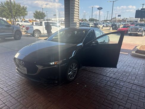 Used 2026 MAZDA MAZDA3 s FWD image 1