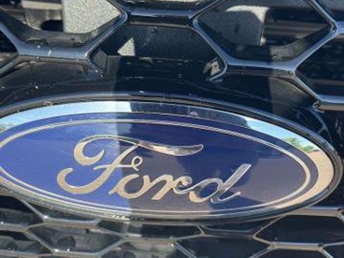 Certified 2024 Ford Edge ST-Line AWD/4WD image 5