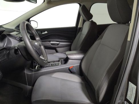 Used 2018 Ford Escape SE w/ Ford Safe & Smart Package FWD image 17
