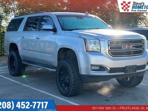 Used 2017 GMC Yukon XL SLT AWD/4WD image 1