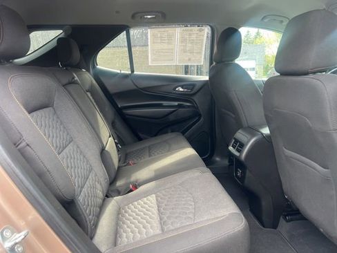 Used 2019 Chevrolet Equinox LT w/ Driver Convenience Package FWD image 12
