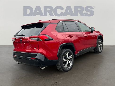 Used 2023 Toyota RAV4 SE image 5