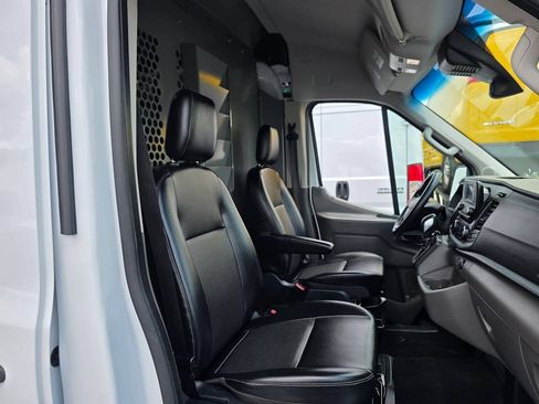 Used 2021 Ford Transit 250 Medium Roof RWD image 9