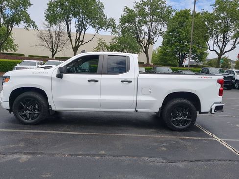 Used 2024 Chevrolet Silverado 1500 Custom AWD/4WD image 7
