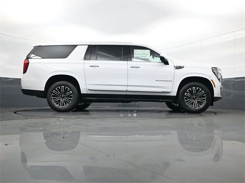 New 2026 GMC Yukon XL Elevation w/ Elevation Premium Package image 25